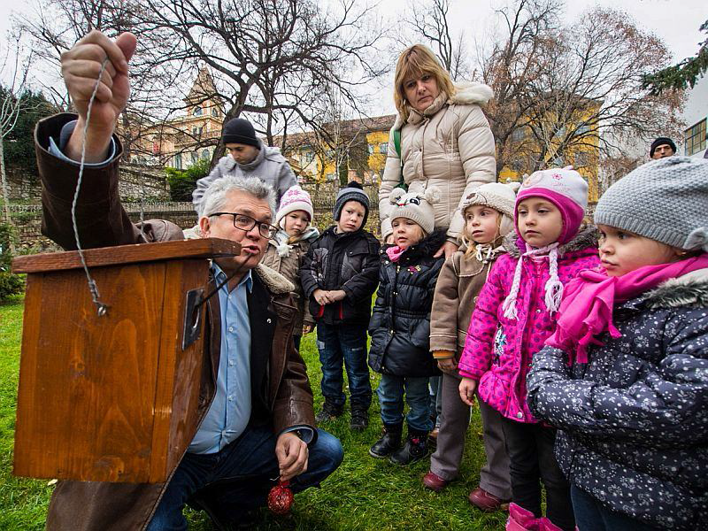 Odúbemutató ovisoknak az átadási ünnepségen (Fotó: Cseri László)