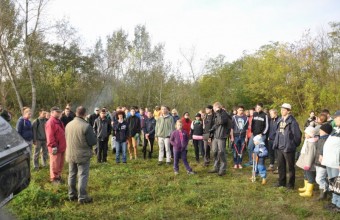 Bajor Zoltán ismerteti a feladatokat (Fotó: Lendvai Csaba)